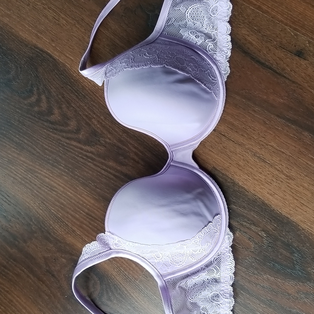 Victoria's secret purple, lace bra, size 38c